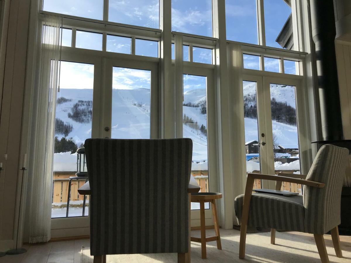 Semesterbostad Lemonsjoen-jotunheimen-besseggen *